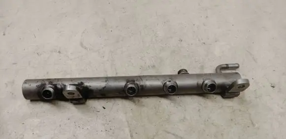Mercedes-Benz ML W164 Fuel main line pipe A6420700495
