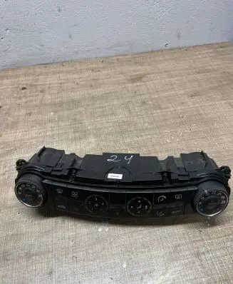 Mercedes-Benz E W211 Climate control unit 2118300385 A2118300385