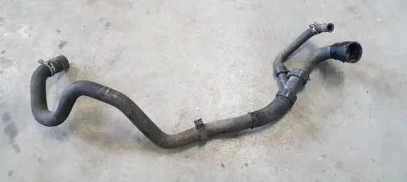 Ford Mondeo MK IV Engine coolant pipe/hose