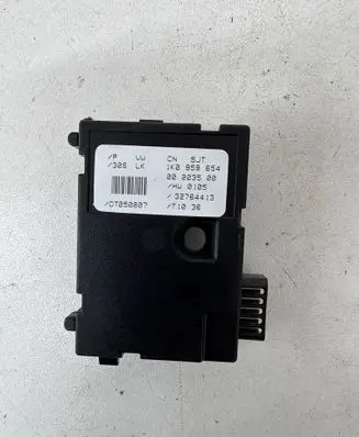 Volkswagen Golf V Steering angle sensor 1K0959654 32764413 00203500