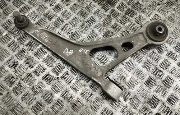 Nissan Qashqai J12 Front lower control arm/wishbone