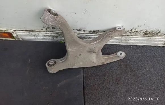 Audi Q5 SQ5 Rear upper control arm/wishbone 8R0505312B