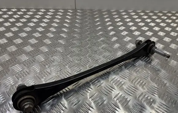 BMW 2 G42 Rear control arm 6882552 18145911