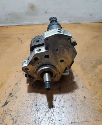 Renault Espace - Grand espace IV Fuel injection high pressure pump 0445010075 8200108225 037472
