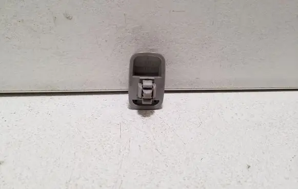 Sun visor clip/hook/bracket