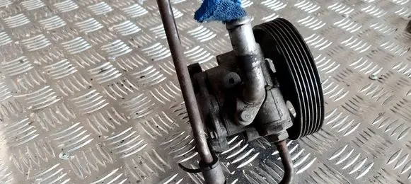 Mazda 2 Power steering pump