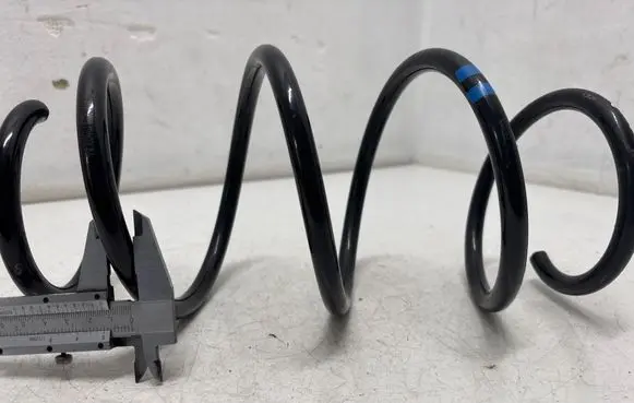 Volkswagen Golf Sportsvan Front coil spring