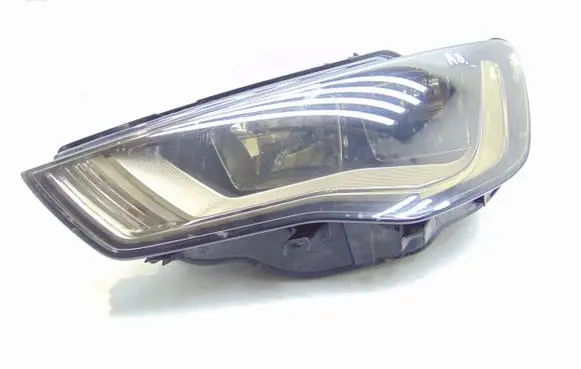 Audi A3 S3 8V Headlight/headlamp 8V0941003A