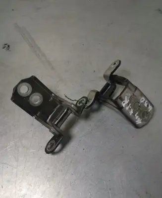 Infiniti Q50 Front door hinge set A048520