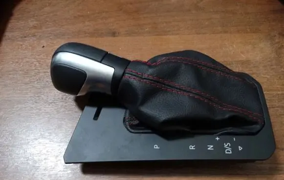 Volkswagen Polo VI Other switches/knobs/shifts 2G1713203G