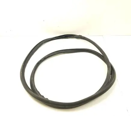 Nissan Navara D23 Seal rubber (tailgate) 6K080651