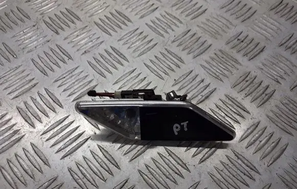 BMW 3 E46 Headlining lighting console trim 