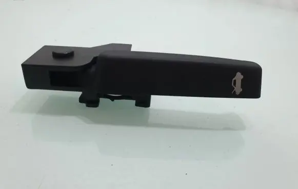 Engine bonnet (hood) release handle