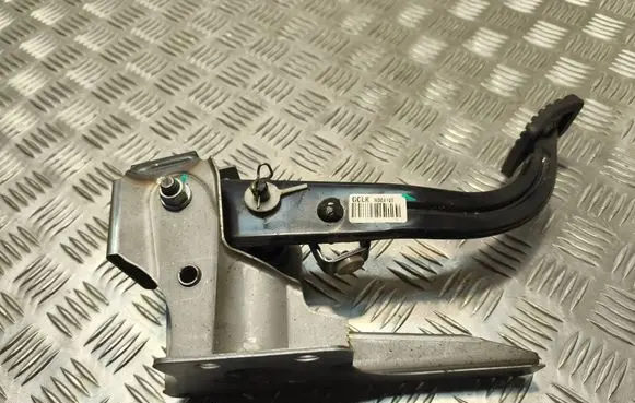 Hyundai i20 (GB IB) Clutch pedal 32802C8100
