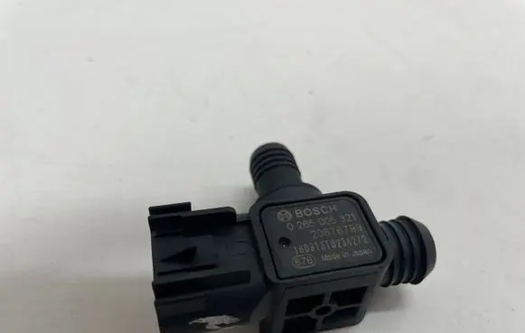 Opel Mokka X Engine mount vacuum valve 0265005321 20876799