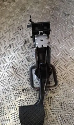 Volkswagen PASSAT B7 Brake pedal 1k1721117h