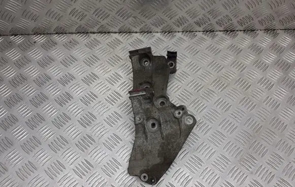 Renault Thalia I Generator/alternator bracket 