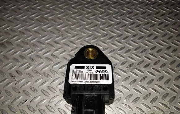 Hyundai i30 Airbag deployment crash/impact sensor 959203K000