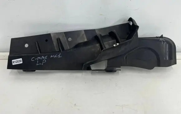 Ford Focus C-MAX Fender mounting bracket 3m51-r02477-a
