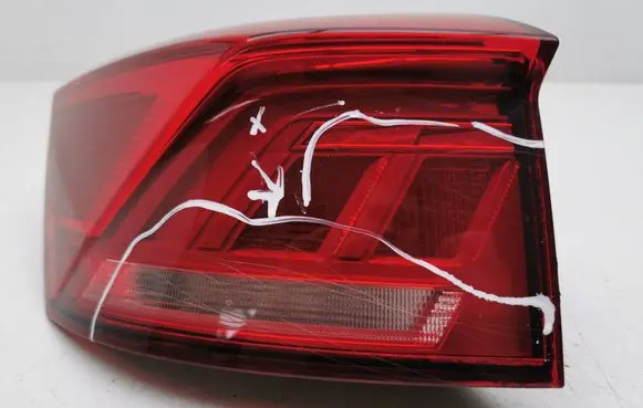 Volkswagen T-Roc Rear/tail lights 2GA945095