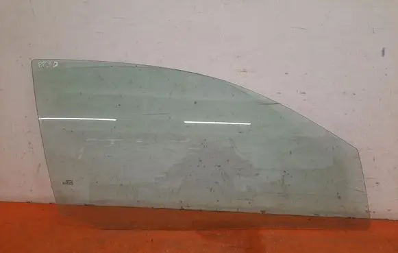 Seat Ibiza III (6L) Front door window glass four-door