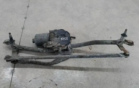 Audi A6 S6 C6 4F Front wiper linkage 