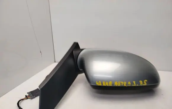 Opel Astra J Front door electric wing mirror