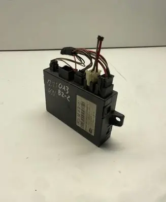 Mercedes-Benz E W211 Tow bar trailer control unit/module 2115450832 5DS00849310
