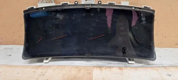 Toyota Corolla E120 E130 Speedometer (instrument cluster) 8380002750