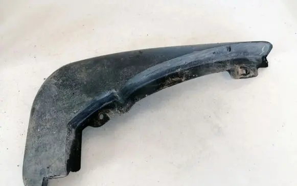 Ford Mondeo Mk III Front mudguard 