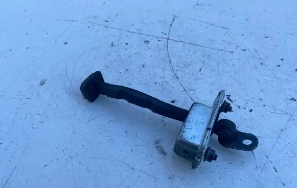Hyundai ix35 Front door check strap stopper