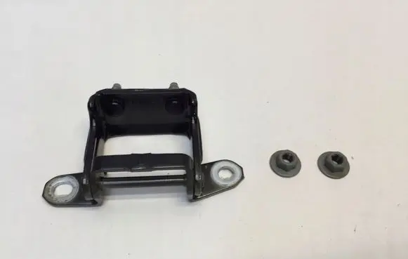 Nissan Juke II F16 Rear door upper hinge