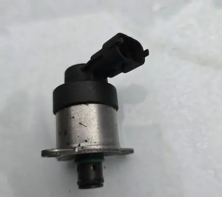 BMW 5 E60 E61 Fuel pressure sensor 0928400