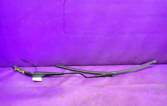 Fiat Punto (199) Front wiper blade arm