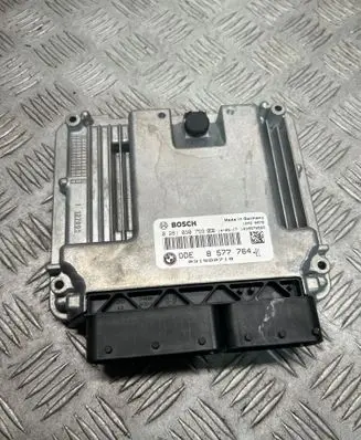 BMW 5 F10 F11 Engine control unit/module 8577764