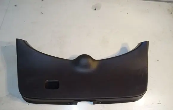 Nissan Pulsar Tailgate/boot cover trim set 909013ZLOA