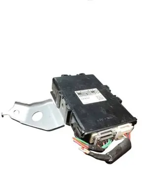 Toyota Avensis T270 Other control units/modules 89690-05040