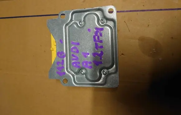 Audi A1 Airbag control unit/module 8X0959655B