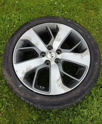 R18 alloy rim