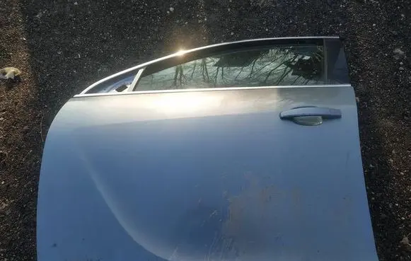 Opel Insignia A Front door pilkos