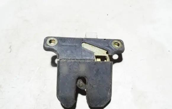 Audi A6 S6 C5 4B Tailgate/trunk/boot lock/catch/latch 4B5827505B