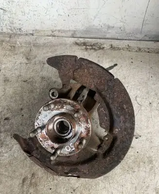 Volvo V50 Front wheel hub