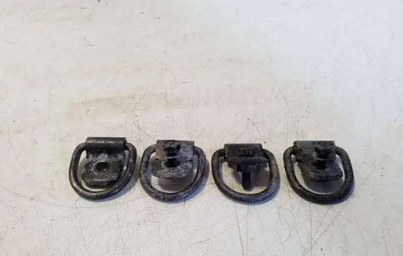 Chevrolet Captiva Tie down hook / loop 