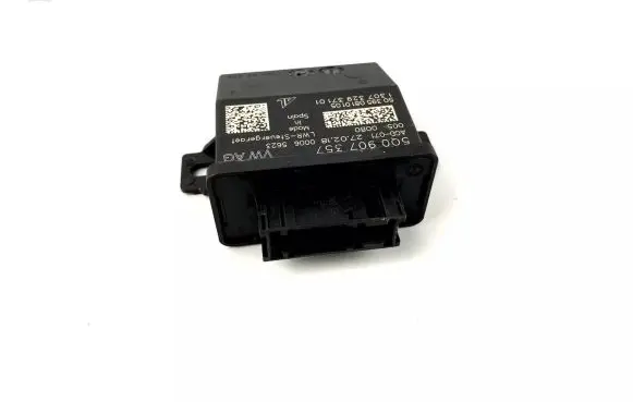 Volkswagen PASSAT B8 Other control units/modules 5Q0907357