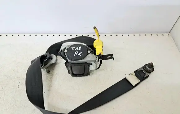 Honda Accord Front seatbelt