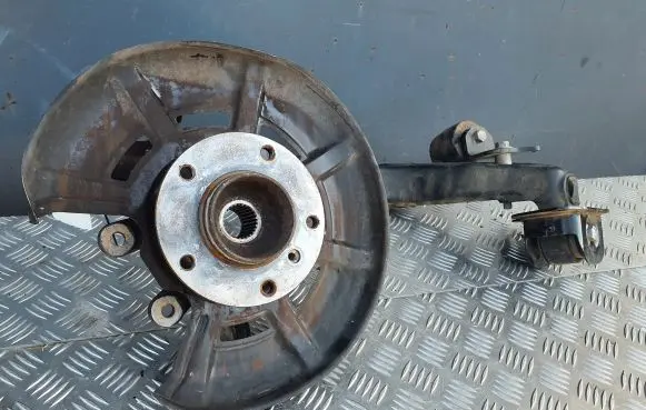 BMW Z4 E89 Rear wheel hub 6783109 33326783109