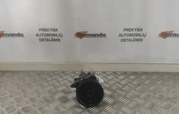 Renault Master II Power steering pump 8200193992