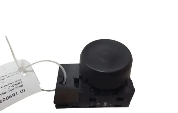 Opel Insignia A Seat control switch 13285104