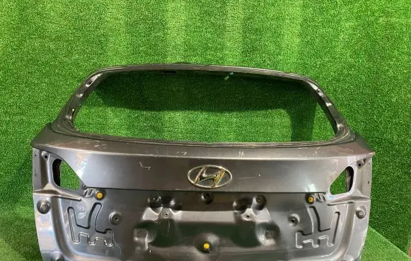 Hyundai i40 Tailgate/trunk/boot lid