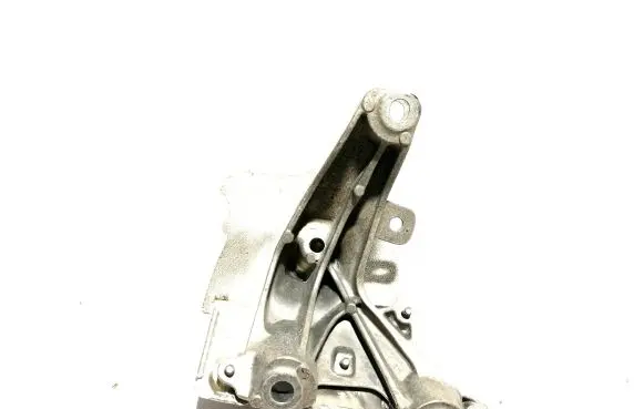 Audi A8 S8 D4 4H Engine mounting bracket 4H0199308AC